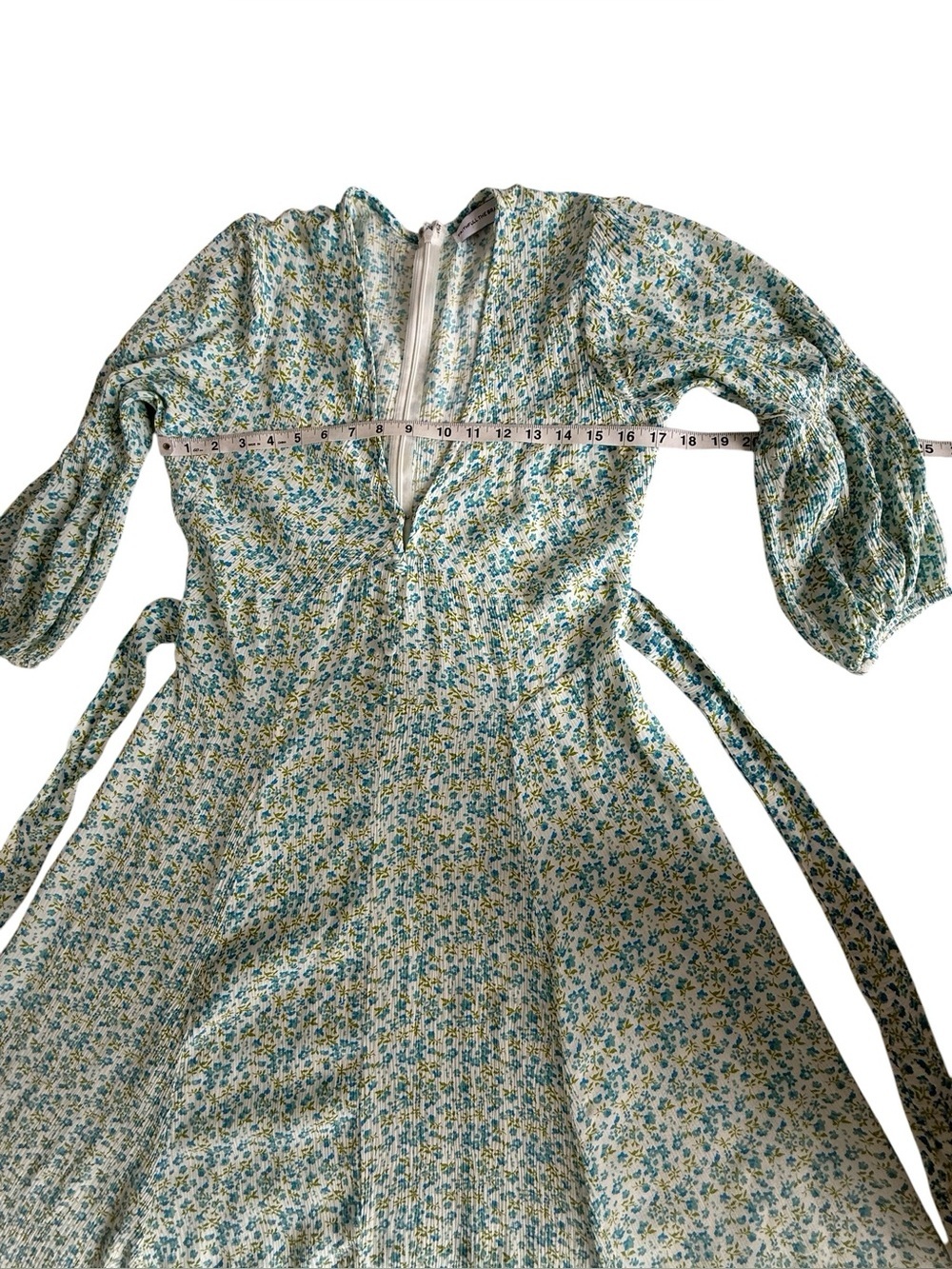 Faithfull The Brand Maud Midi Dress Tilde Floral Print Blue White Rayon Size 6 M - Picture 14 of 16
